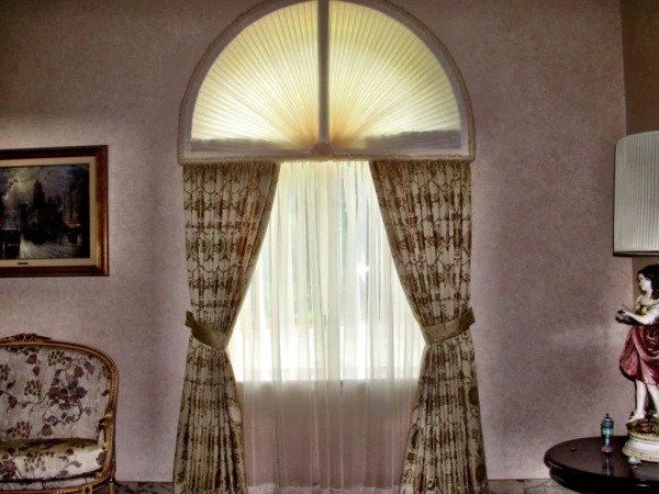 Drapery on Rods from Glamour Decorating Offers Customized Solution