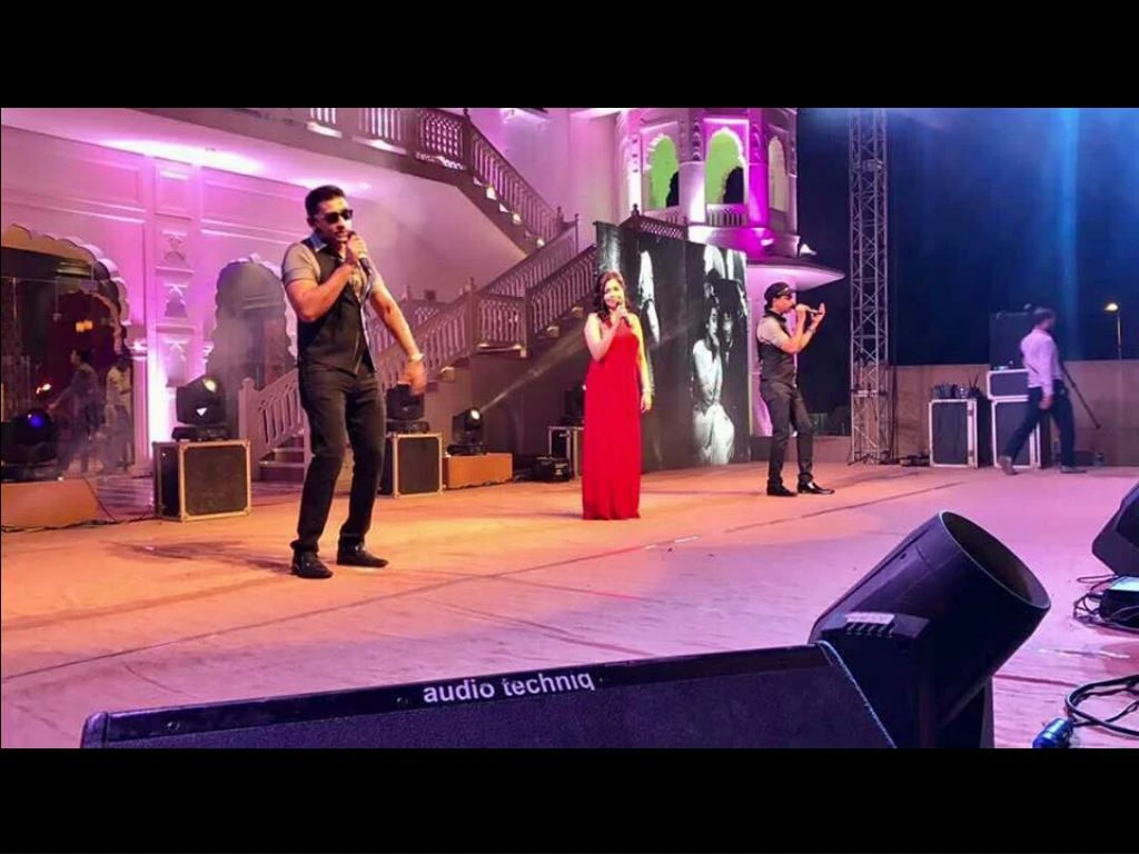 singer for corporate event