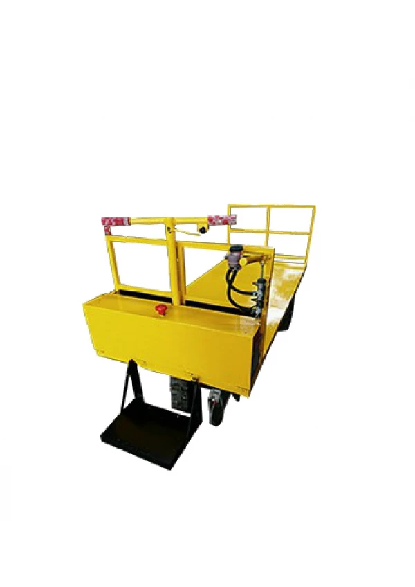 Best Quality Hydraulic Goods Lift at Affordable Price
