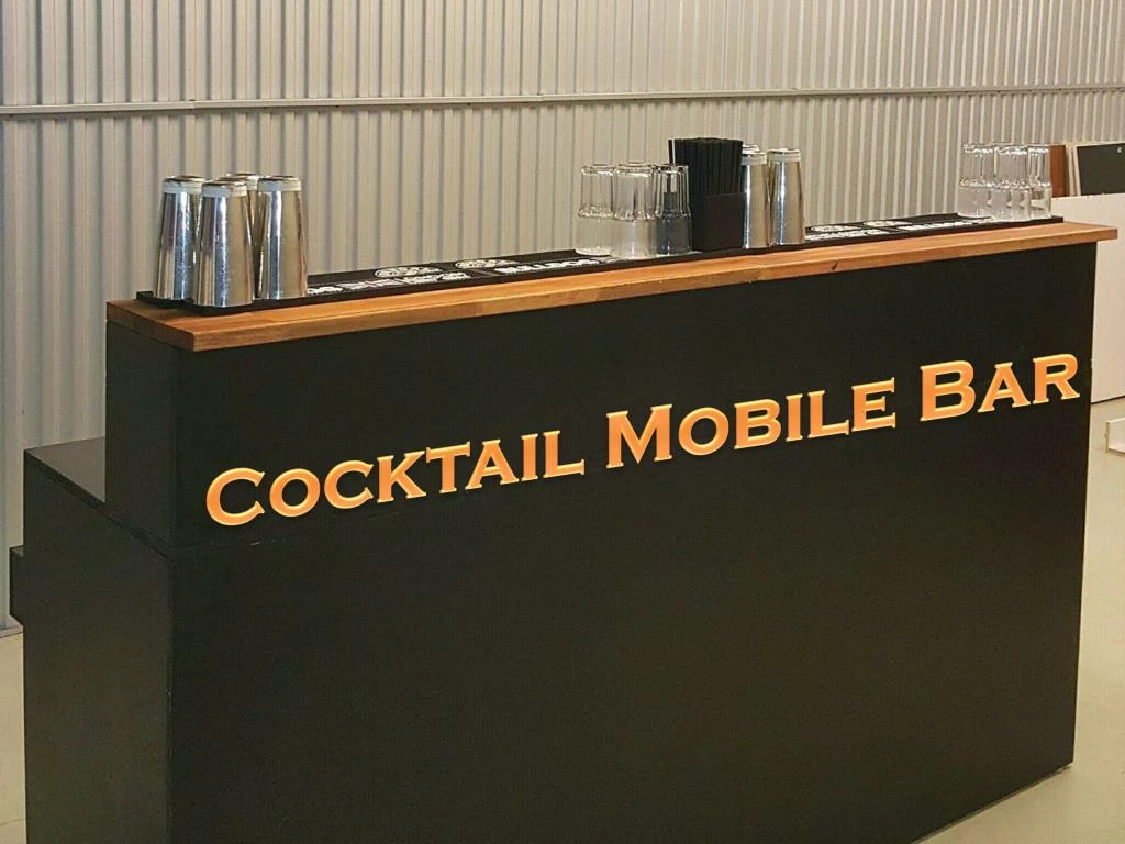 cocktail mobile bar