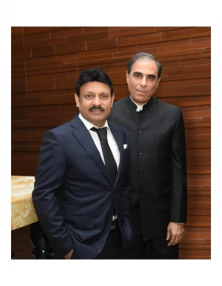 Mr. Avinash Bhosale with Mr. Ferraris & Mr. Hafeez - slide 1